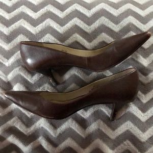 Brown leather kitten heels